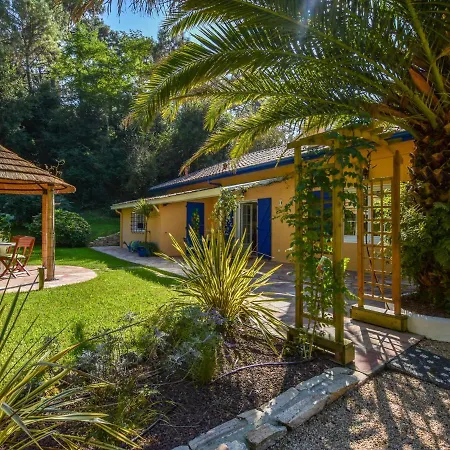 In France Near & Private Pool Вилла *