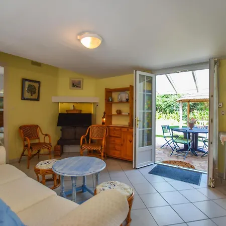 In France Near & Private Pool Англе